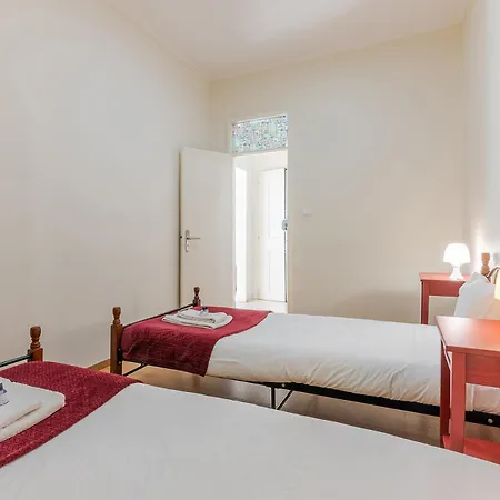 Διαμέρισμα Alfama Santa Apolonia *