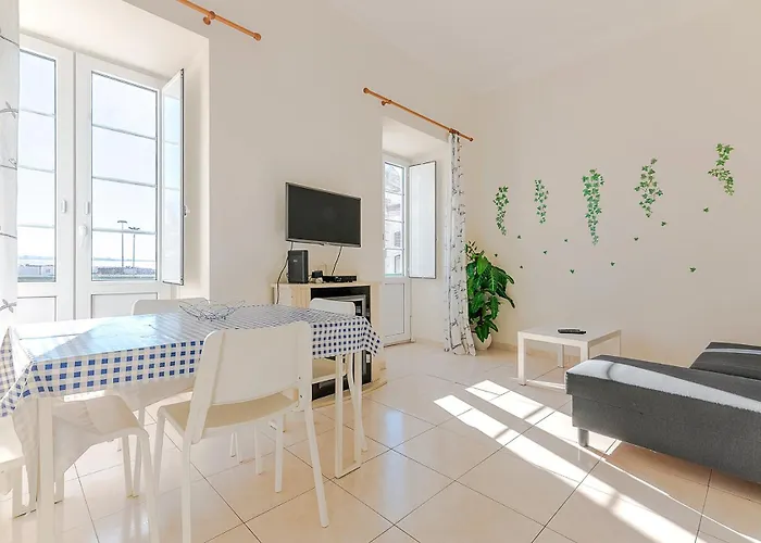 Lejlighed Alfama Santa Apolonia *