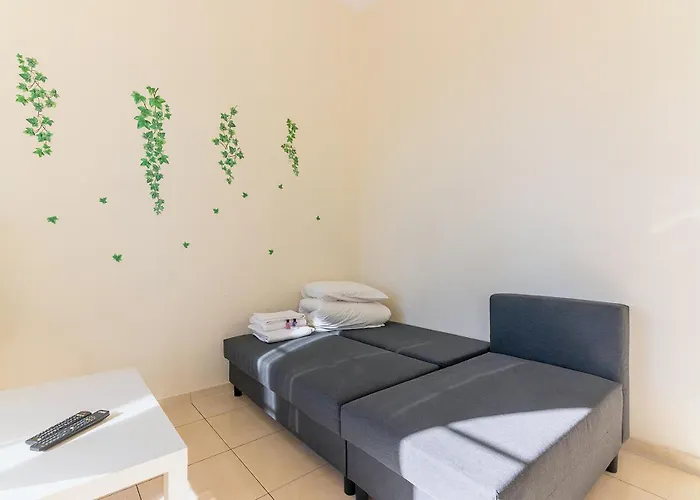 Alfama Santa Apolonia Lisboa